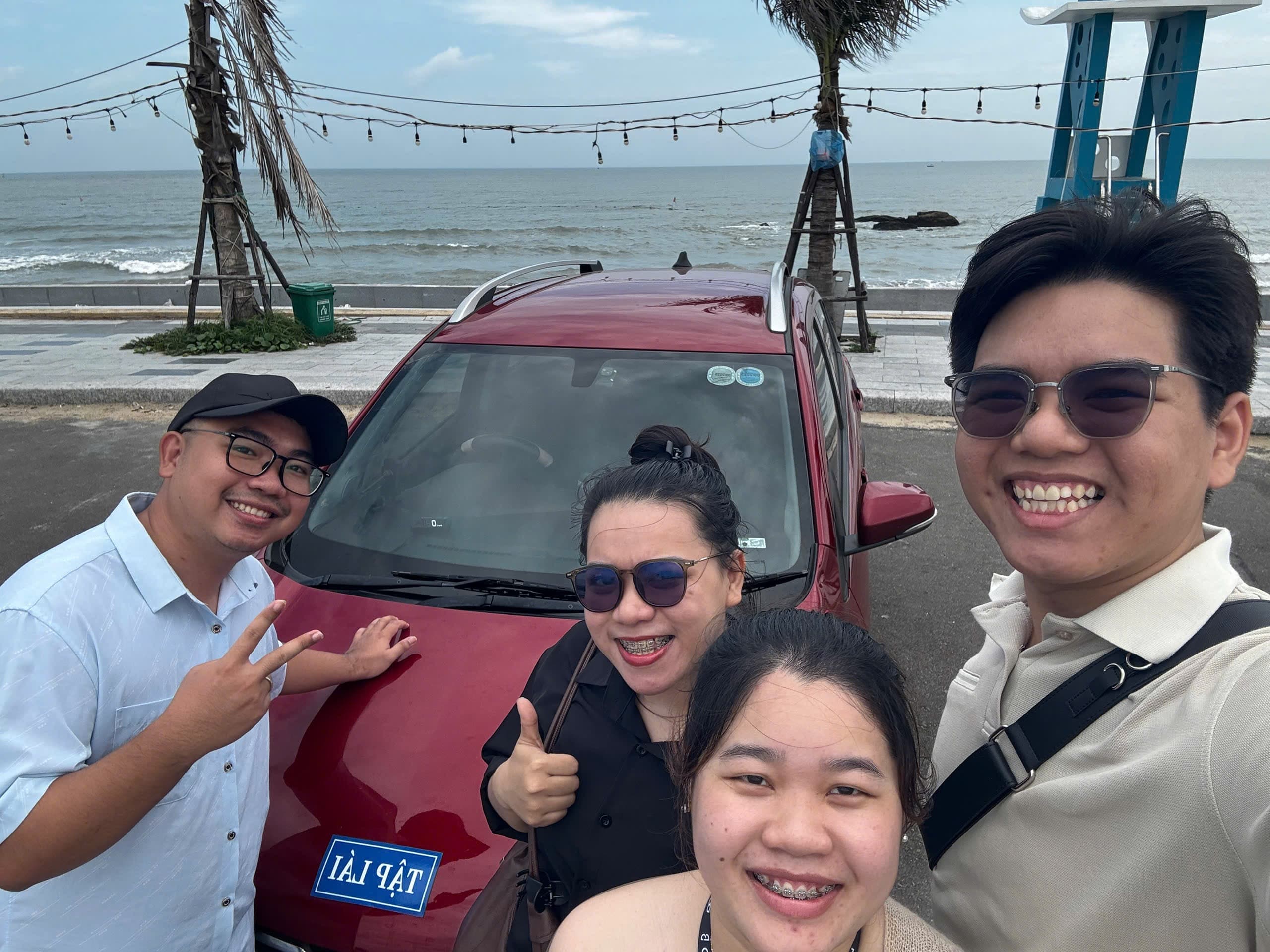 Ảnh Bùi Gia Huy dạy lái xe 2